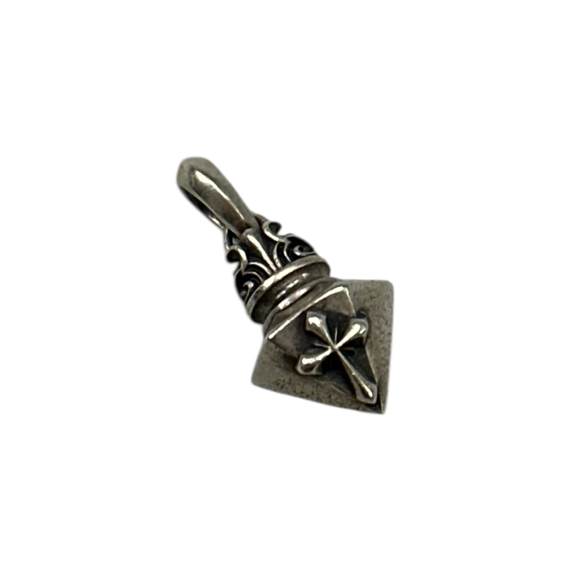 DEAL DESIGN CROSS PENDANT - 925 SILVER