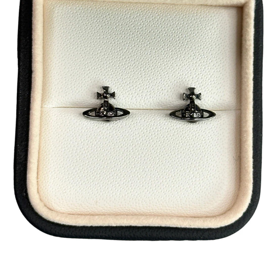 (NEW) VIVIENNE WESTWOOD LORELI STUD EARRINGS - RUTHENIUM (BRASS) - Image 2